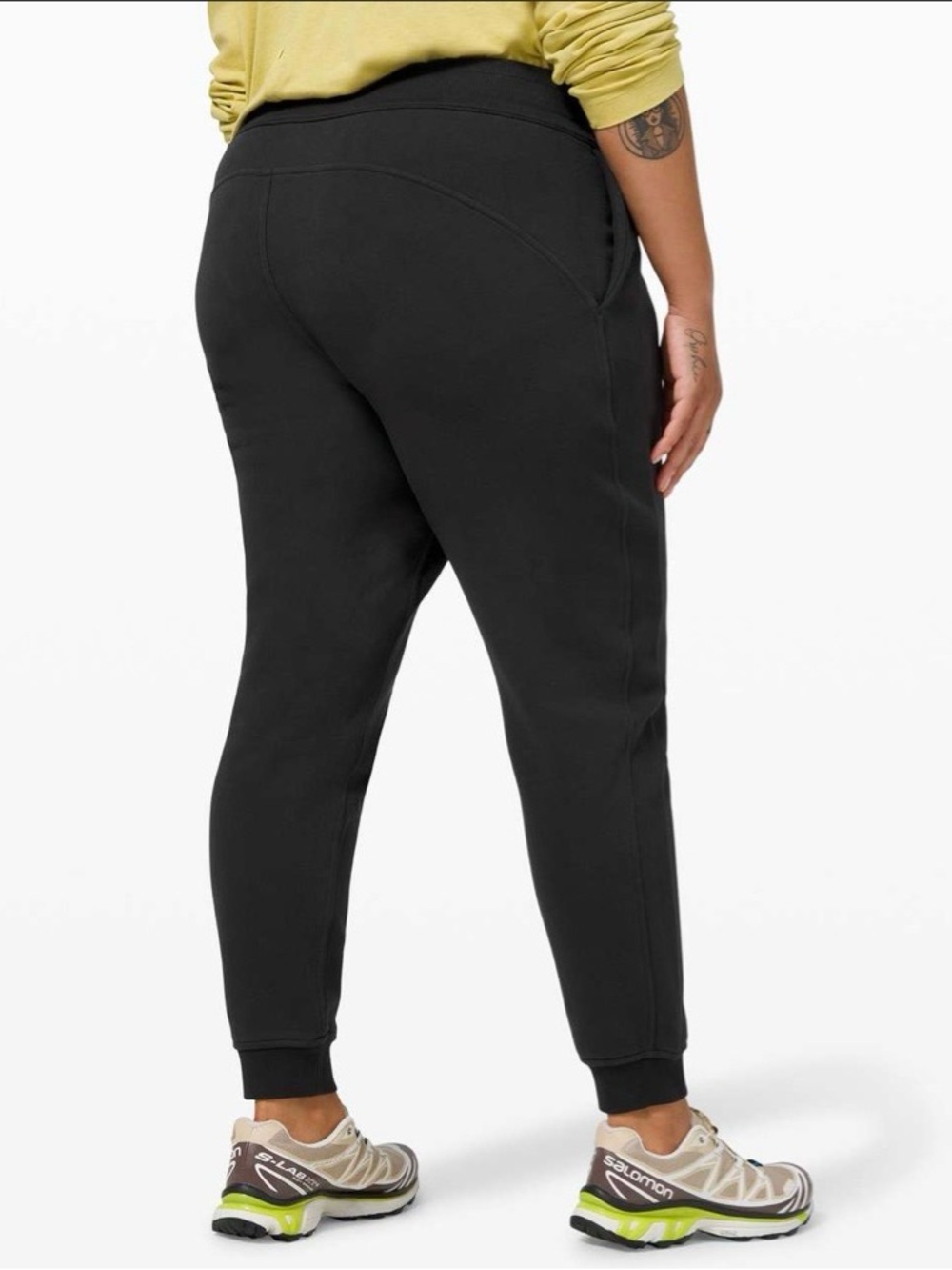 Lululemon Scuba joggers in black
